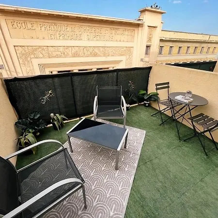 Climatisé Proche Du Centre - 1 Appartement *